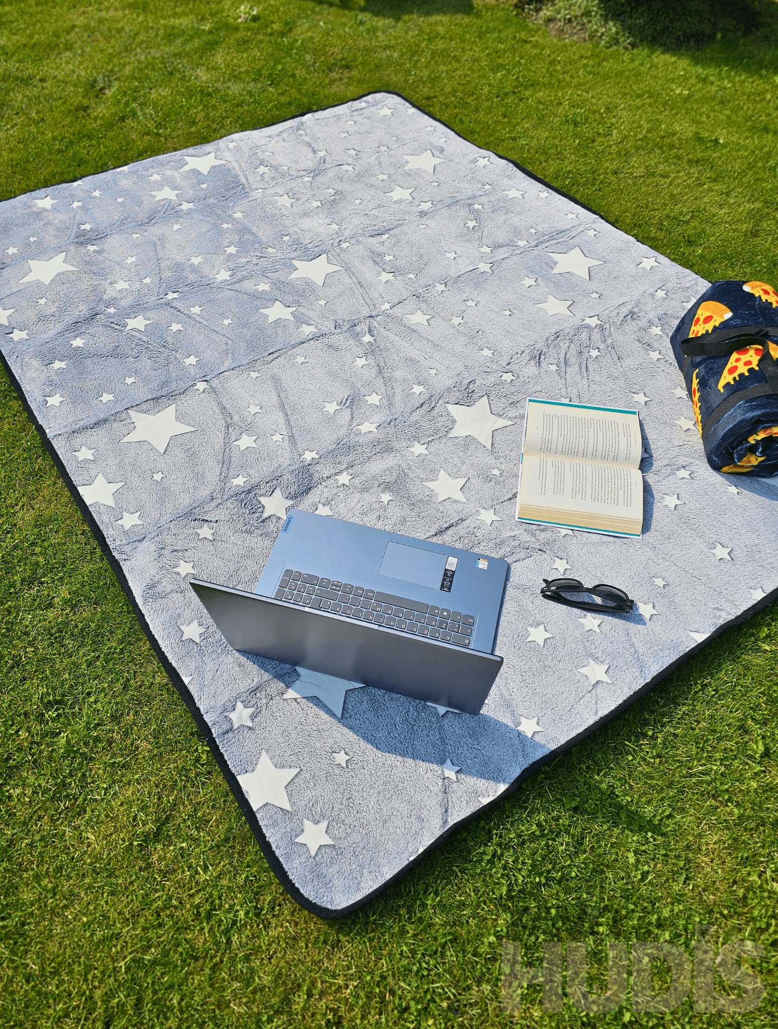 Starry - Picnic Blanket