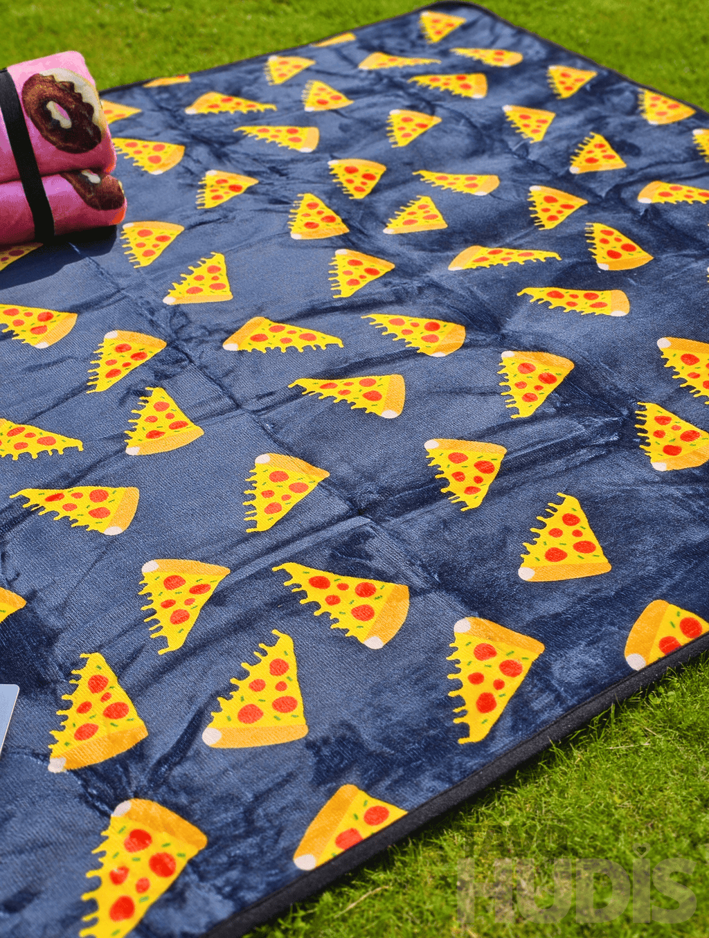 Black Pizza - Picnic Blanket